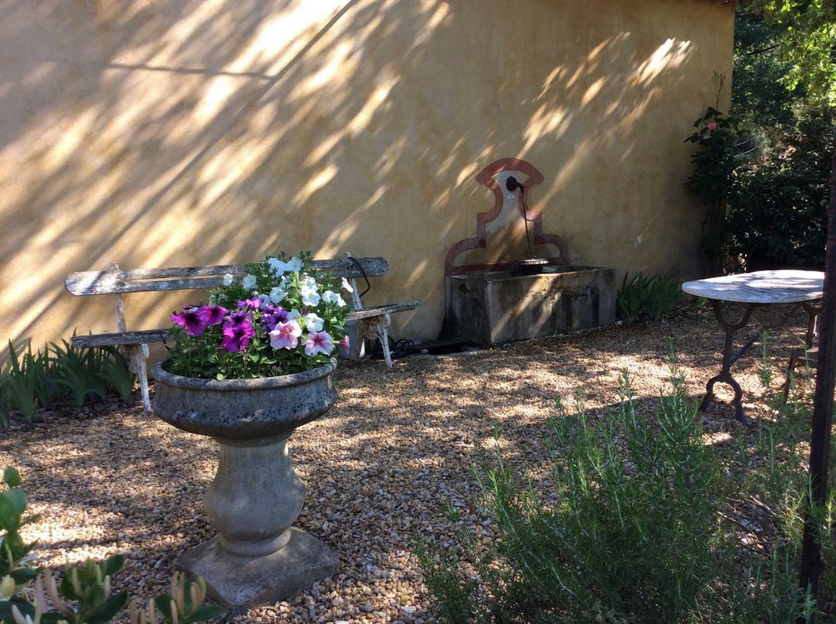 Vila Le Bois De La Cour Roussillon en Isere Exteriér fotografie